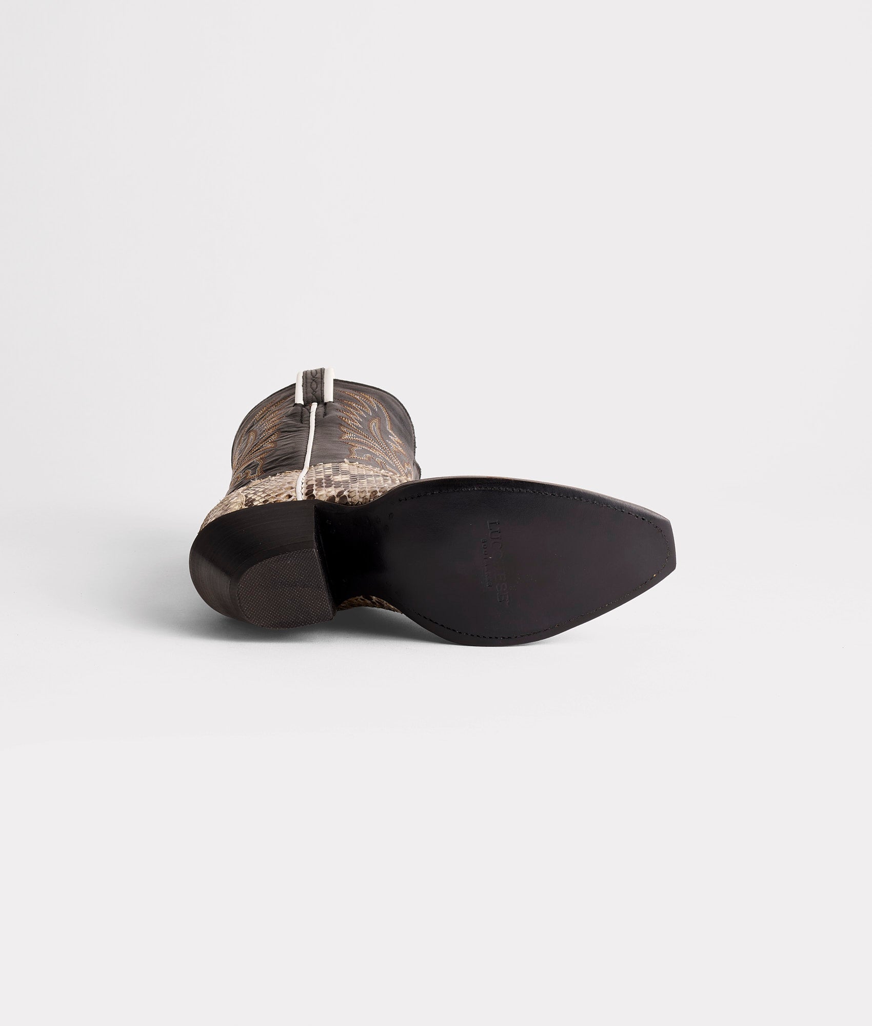 Dale Exotic :: Black/White + Black - Image 8