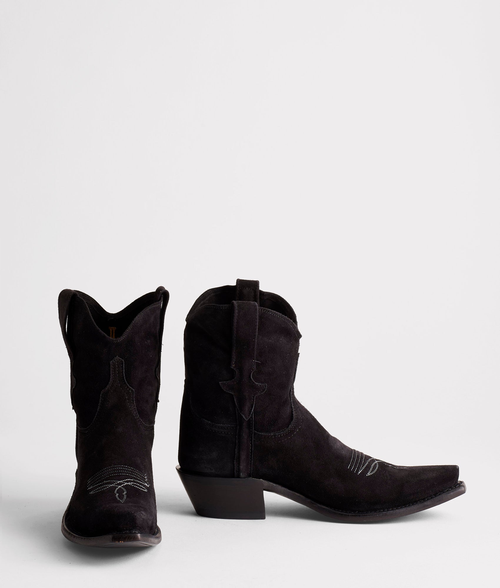 Elena :: Black - Image 2