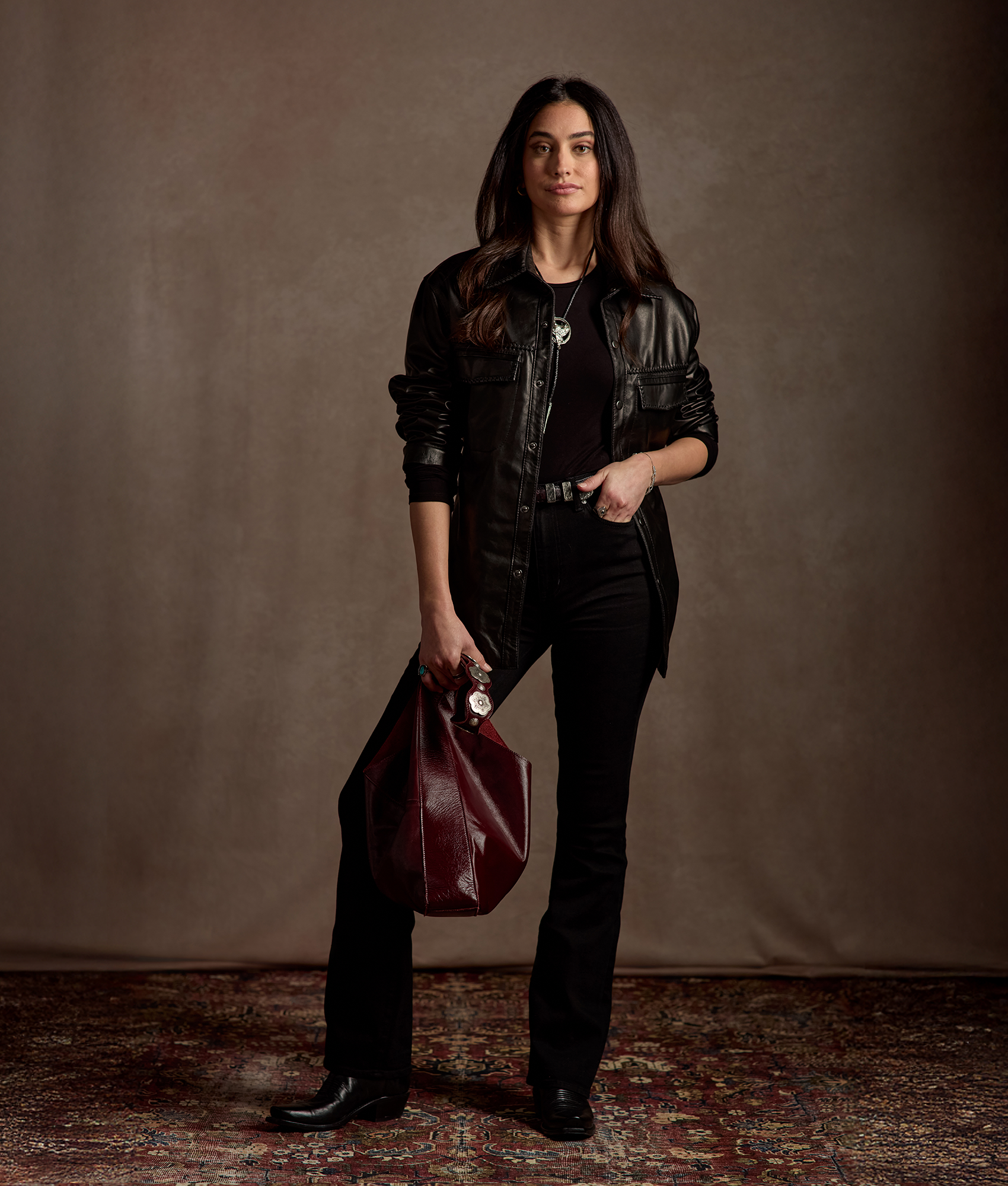 Goldie Concho Tote :: Burgundy - Image 2