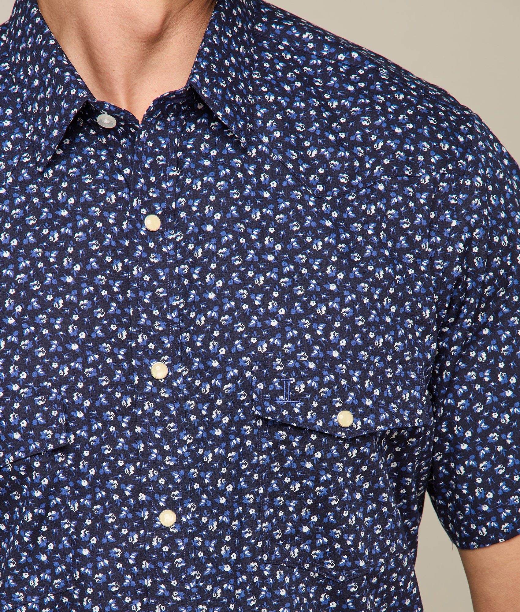 Austin Classic Fit :: Blue On Navy Floral Print - Image 5