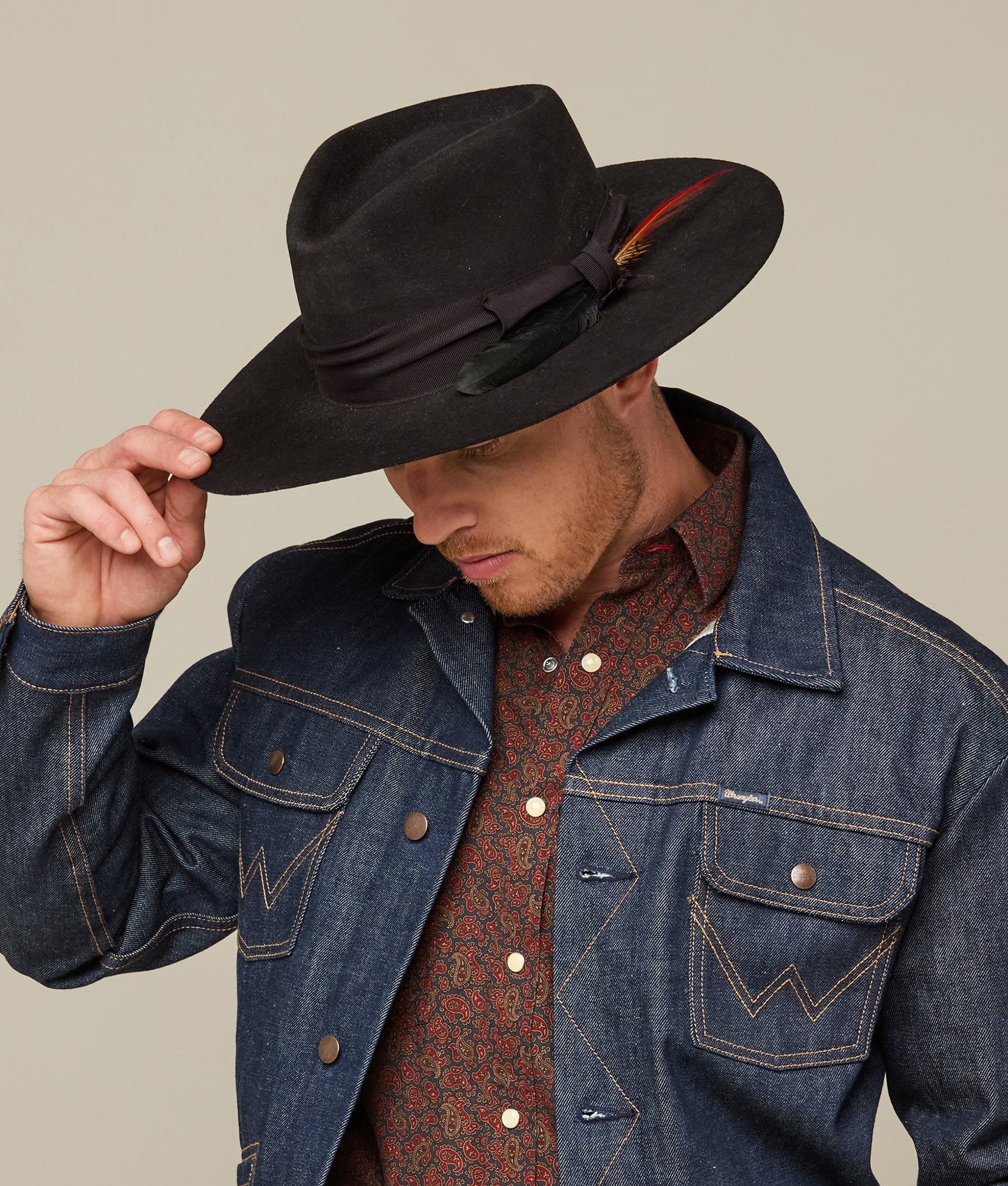 The Capitol :: Black - Image 5